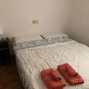 Doble En Figueres Con Bano Compartido Appartement