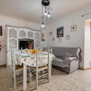  Сasa de vacaciones Encantadora Casa De Pueblo 7 Pax Con Gran Terraza España